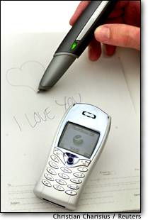 CeBIT大展 奇特設備盡出，寫字筆變身無線傳輸新工具